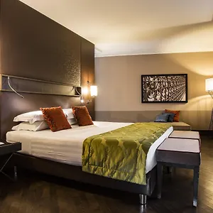 Hotel Times, Řím